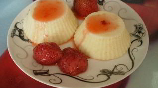 Творожные маффины с ягодным сиропом