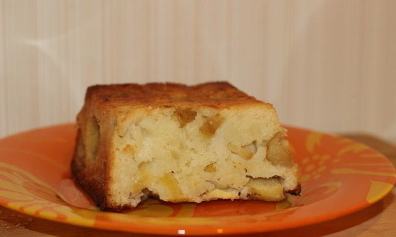Рецепт манника на кефире с яблоками