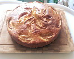 Манник с яблоками