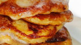 Банановые оладушки с шоколадом