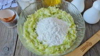 быстрые оладьи из кабачков