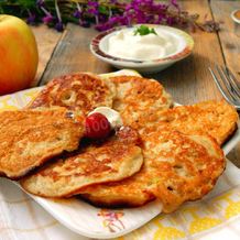 Оладьи с яблоками