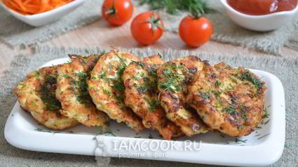 куриные оладьи с кабачком и сыром