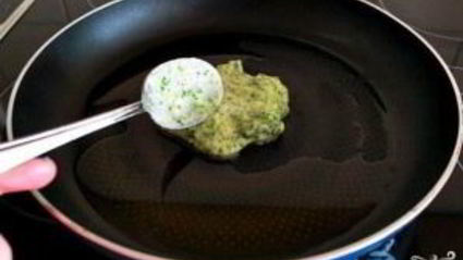 оладьи из брокколи с сыром