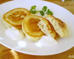 Оладьи на кефире и дрожжах