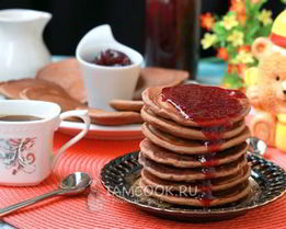 Оладьи на кислом молоке с какао