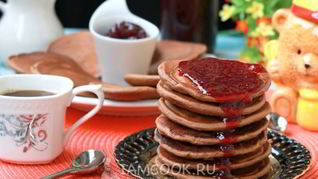 Оладьи на кислом молоке с какао