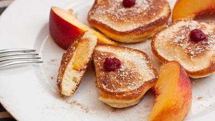 оладьи с персиками