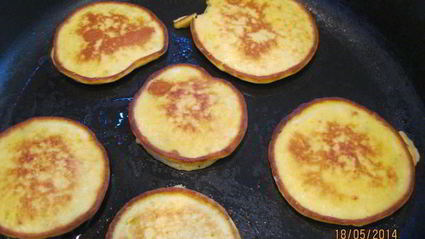 оладьи с рикоттой и бананом