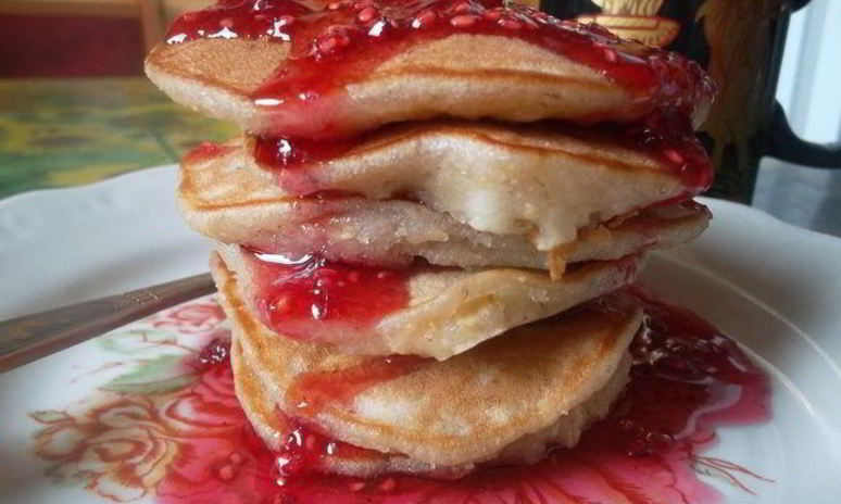 Рецепт овсяных оладушек с яблоком и корицей