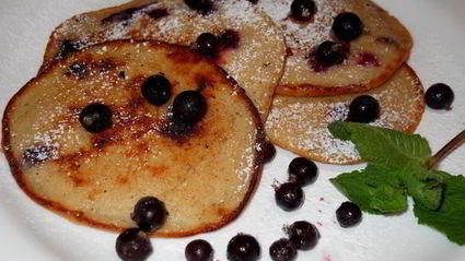 овсяные оладьи на йогурте с ягодами