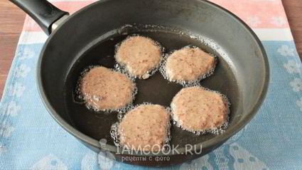 печеночные оладьи с манкой