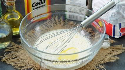 пышные оладьи на соде без дрожжей