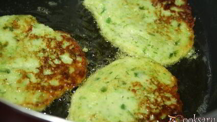 весенние кабачковые оладьи с сыром сулугуни самые любимые