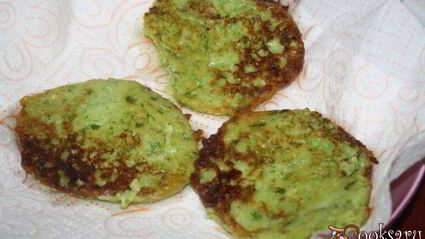 весенние кабачковые оладьи с сыром сулугуни самые любимые