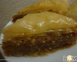 Пахлава с медом и лимонным соком