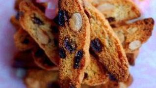 Бискотти с изюмом и грецким орехом