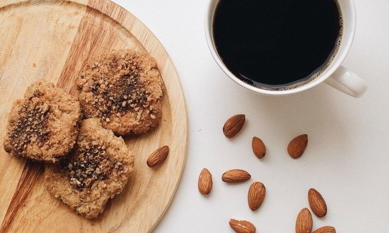 Рецепт новогоднего миндального печенья