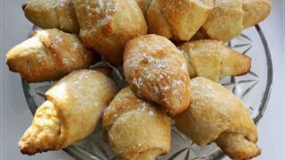 Рогалики из творожного теста