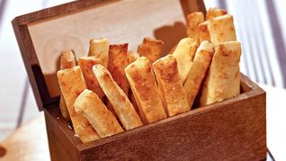 Соленое печенье с арахисом