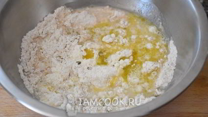 веганские цельнозерновые крекеры на оливковом масле