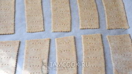 веганские цельнозерновые крекеры на оливковом масле