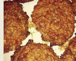 Вегетарианское банановое печенье с гранолой и кокосовой стружкой