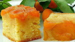 Абрикосовый пирог-перевертыш