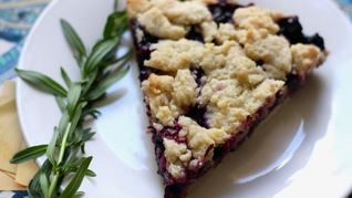 Черничный пирог с иссопом