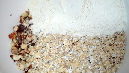 диетический яблочный пирог с овсянкой и йогуртом