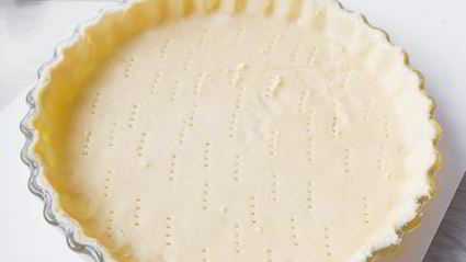 киш с зеленым горошком и шпинатом