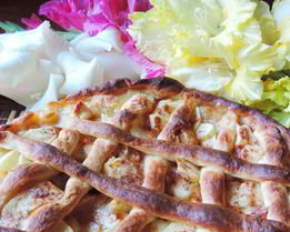 Ночной дрожжевой пирог с яблоками