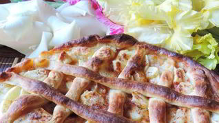 Ночной дрожжевой пирог с яблоками