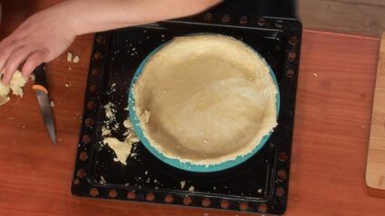 открытый пирог с луком-пореем