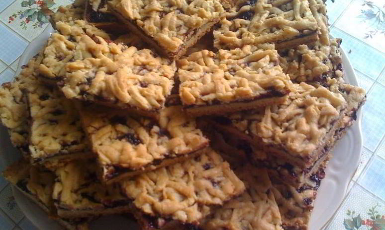 Рецепт пирога из песочного теста с вареньем тертый