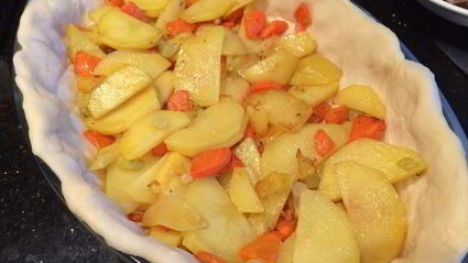 пирог с индейкой и клюквенным соусом