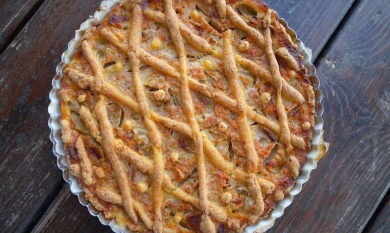 Рецепт пирога с яблоками и айвой в творожном тесте