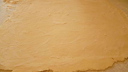 пирог с зеленью и сыром из слоеного творожного теста