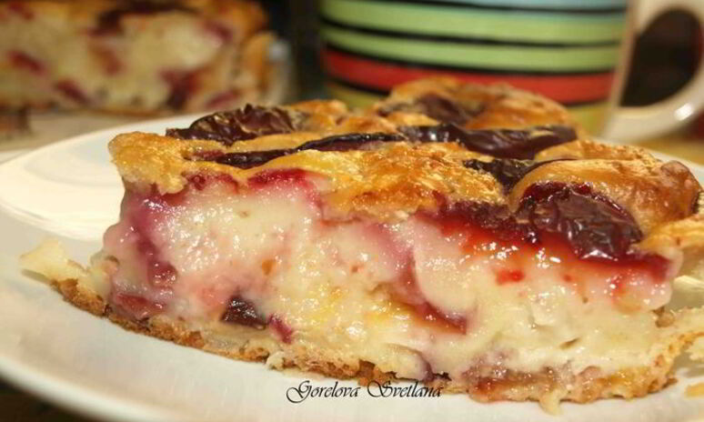 Рецепт сливового пирога с яблоками