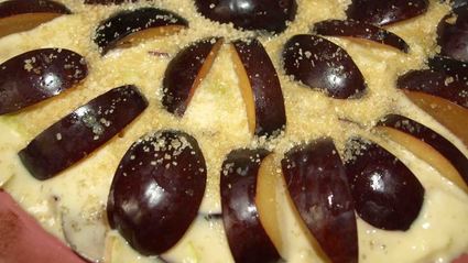 сливовый пирог с яблоками