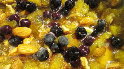 цитрусовый пирог с карамельными орехами