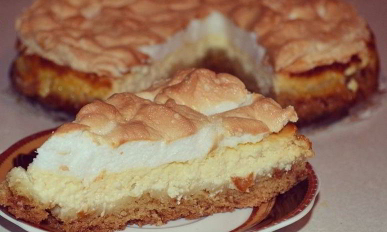 Рецепт творожного пирога с меренгой