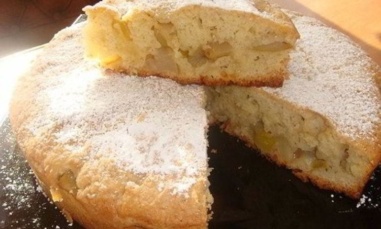 Рецепт яблочно-апельсинового пирог с манкой