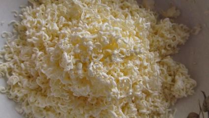 яблочно-банановый пирог на сметане со штрейзелем