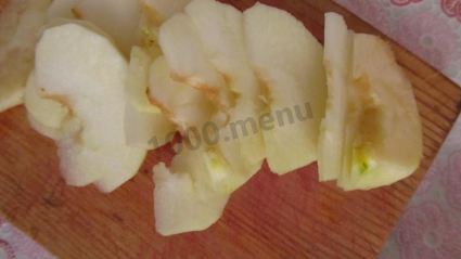 яблочно-банановый пирог на сметане со штрейзелем