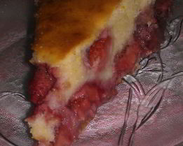 Заливной клубничный пирог