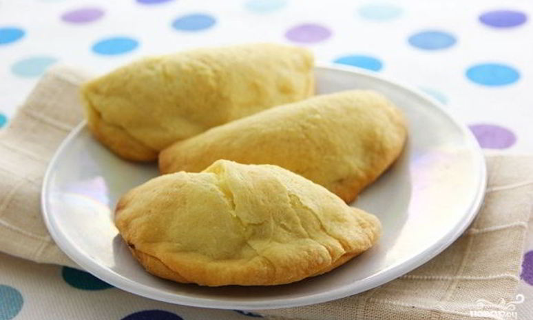Рецепт дрожжевых пирожков с творогом