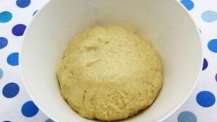 дрожжевые пирожки с творогом