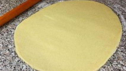 дрожжевые пирожки с творогом