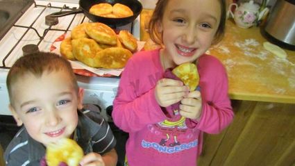 дрожжевые пирожки в хлебопечке с картошкой несладкие